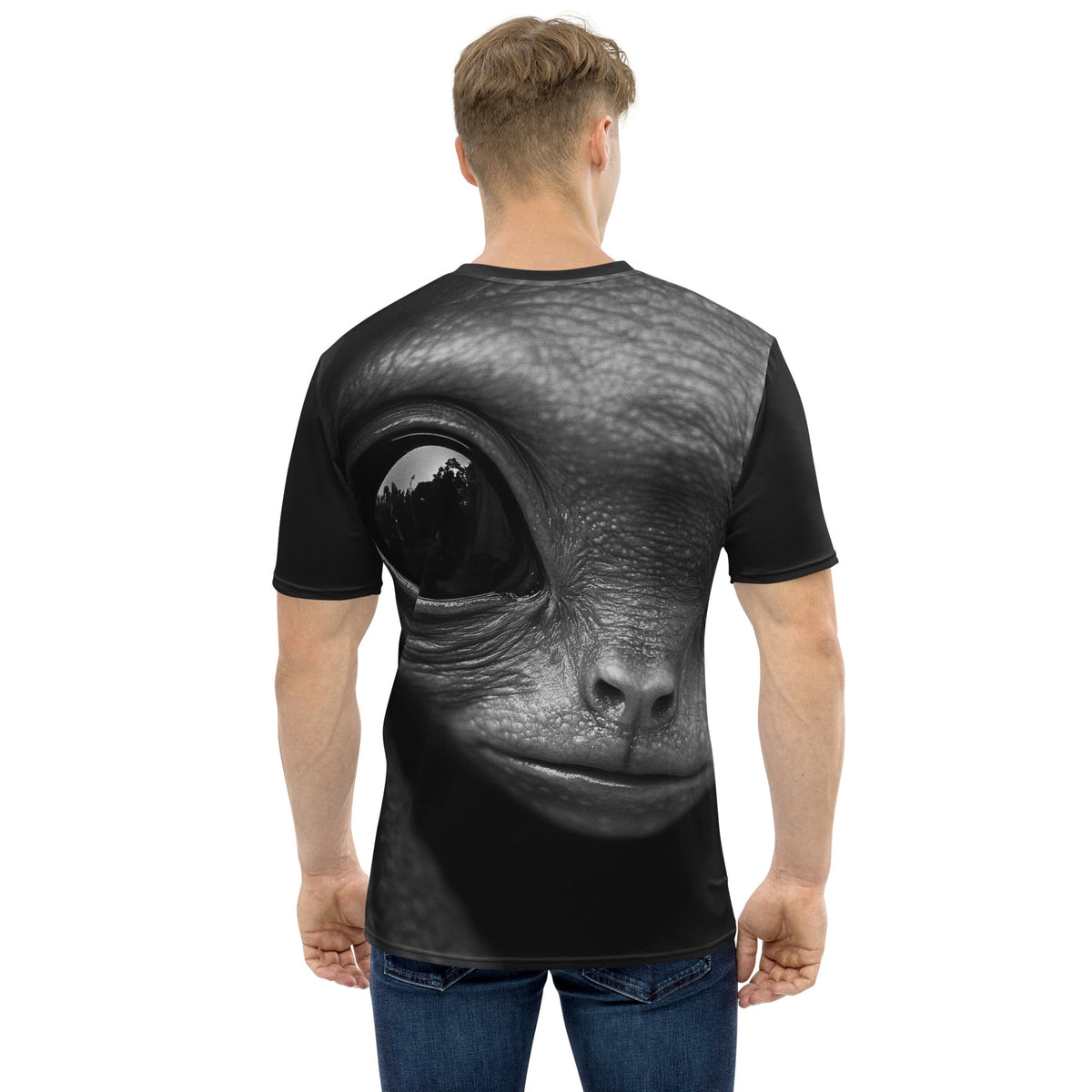 Image of the Young Alien T-Shirt (men).