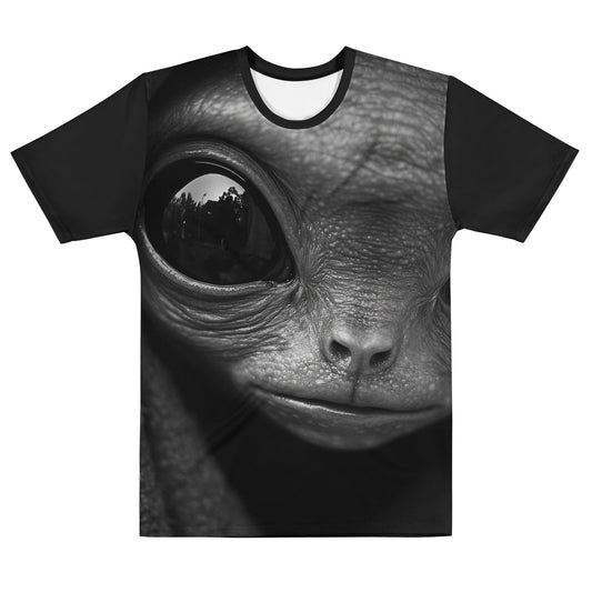 Image of the Young Alien T-Shirt (men) M.